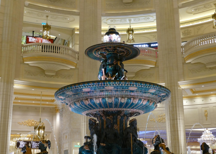 (打魔兽争霸鼠标会飘)，玩魔兽争霸鼠标不灵活了什么情况