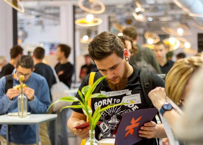 订火车票提示身份核验，订火车票提示身份核验什么意思