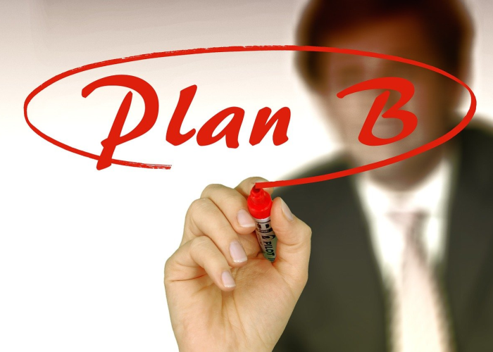 (港女生证件照走红)，港女发型