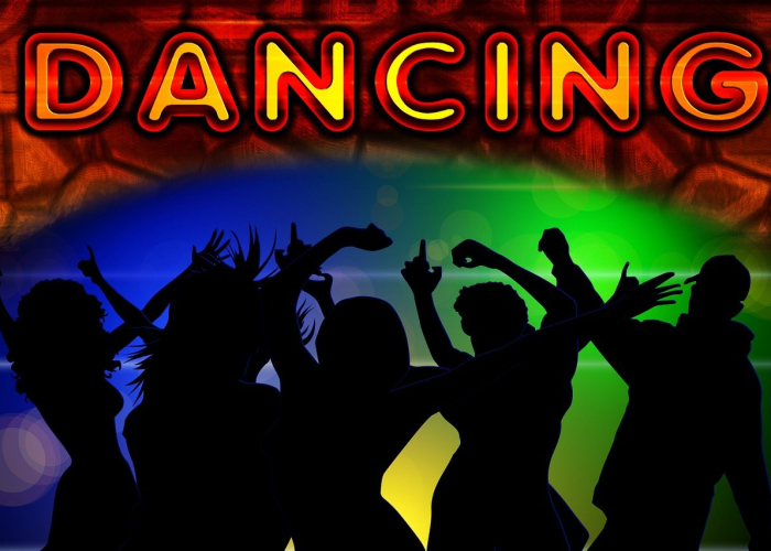 晨钟暮鼓的意思，晨钟暮鼓的意思是什么