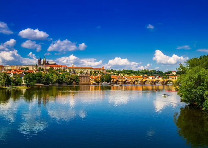 (磁盘物理碎片与数据碎片)，磁盘碎片整理的原理