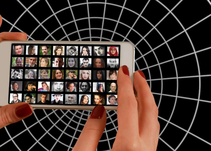 明月有情应识我年年相见在他乡的意思是什么，明月有情应识我年年相见在他乡出自哪首诗